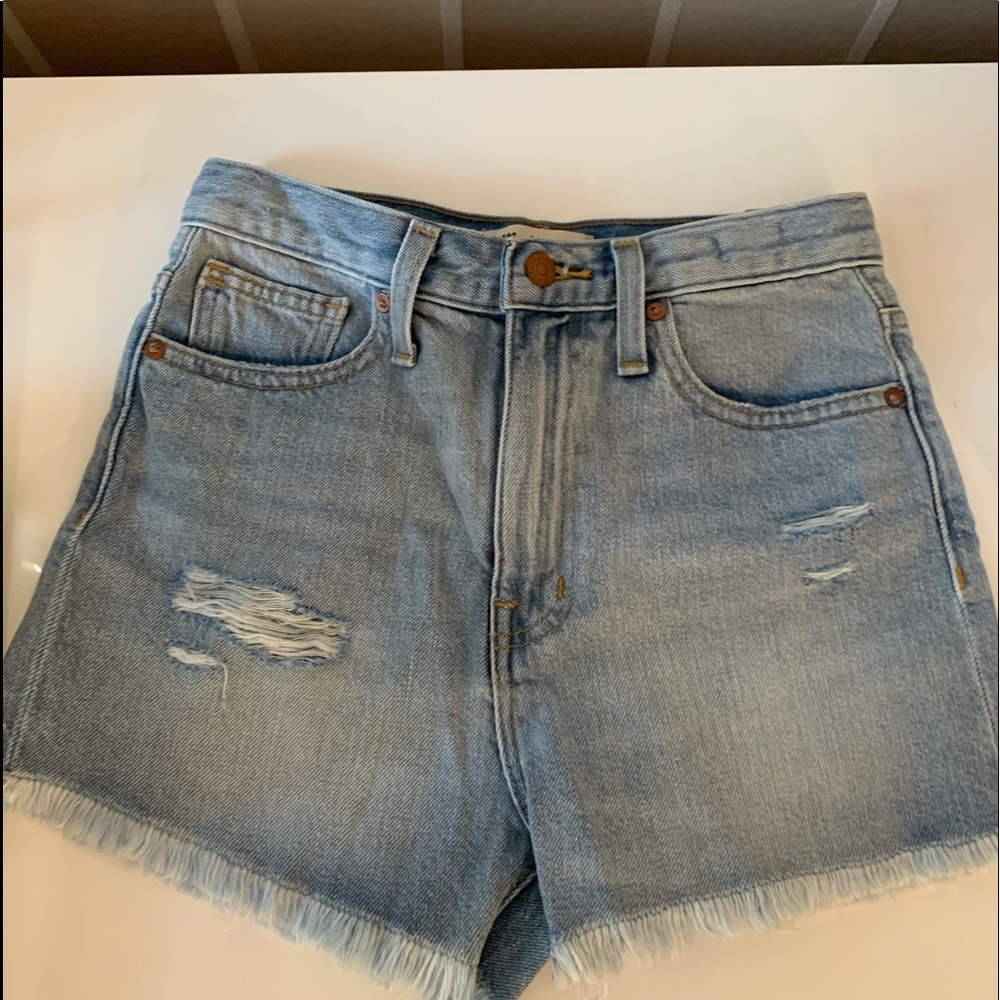 Jeans shorts, new with a tag. Madewell.